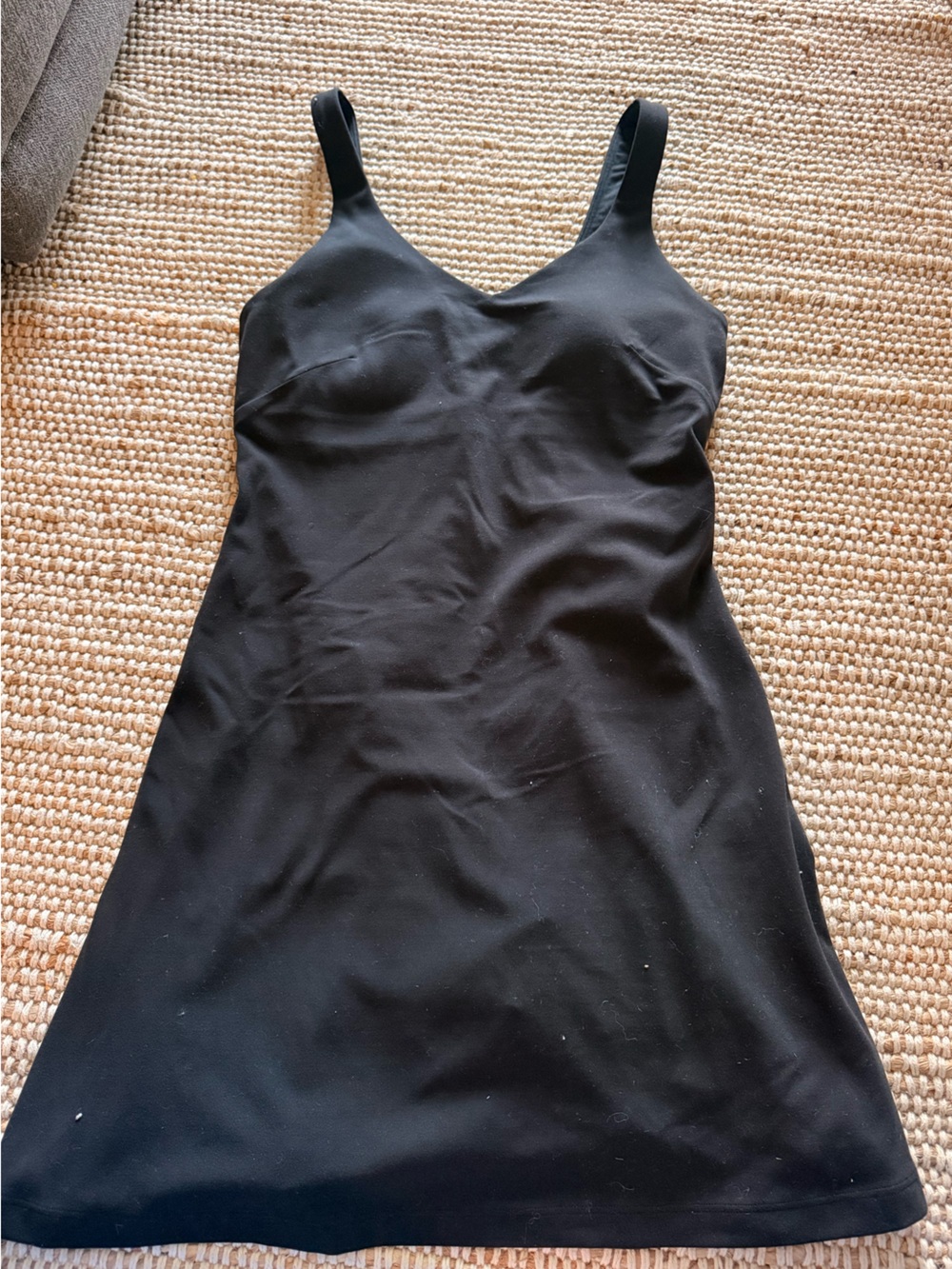 lululemon align dress 8” black - size 6
